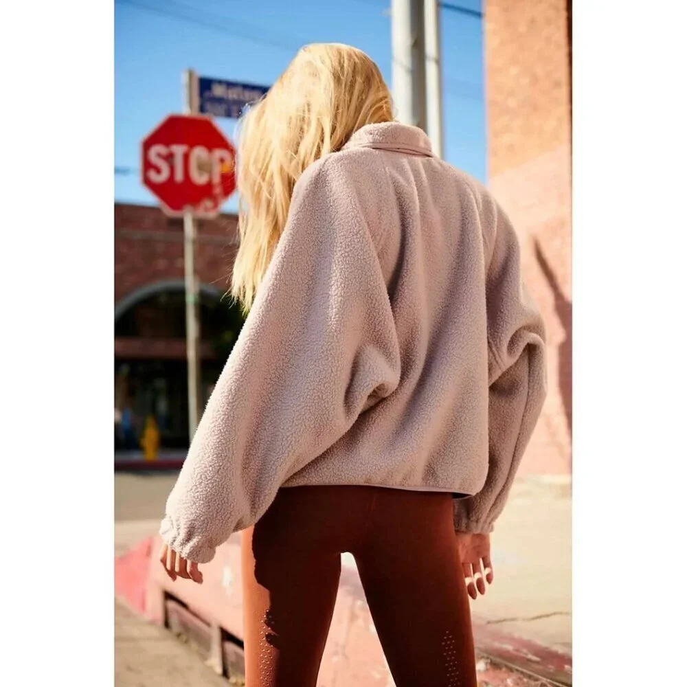 FREE PEOPLE Movement Hit The Slopes Pullover in Mocha Taupe Size X-Small